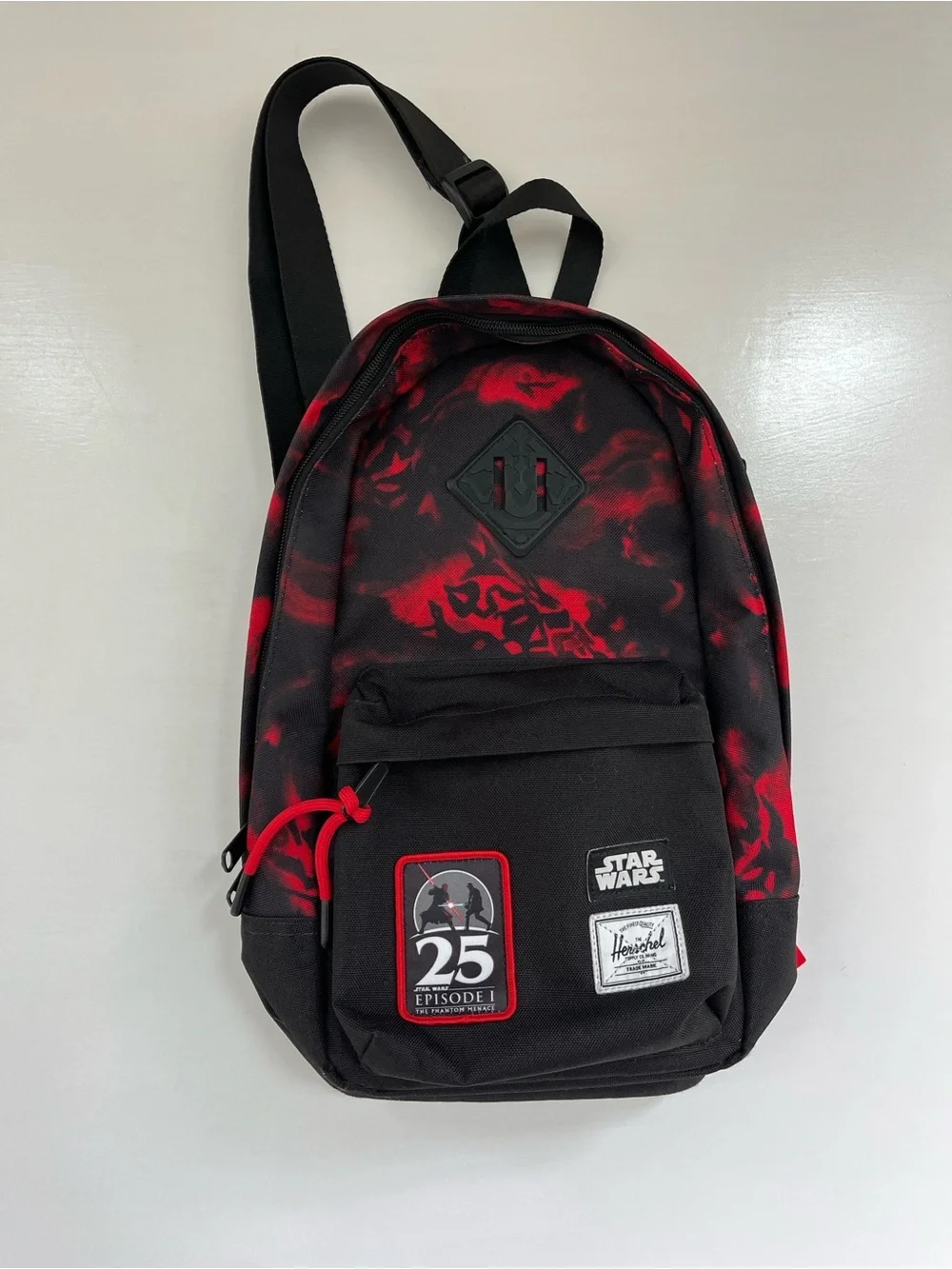 HERSCHEL Supply Company Black and Red Star Wars 25th Anniversary Sling Bag - Picture 3 of 12